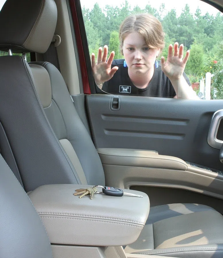 Logan Locksmith Shop Silver Spring, MD 301-969-3231 - locked-keys-in-car